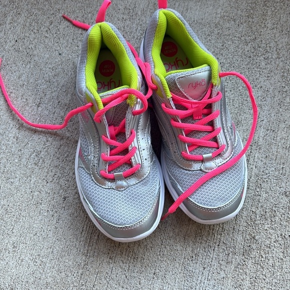 NEW Ryka Gray Green Pink Athletic Shoes size 8 - Picture 3 of 6